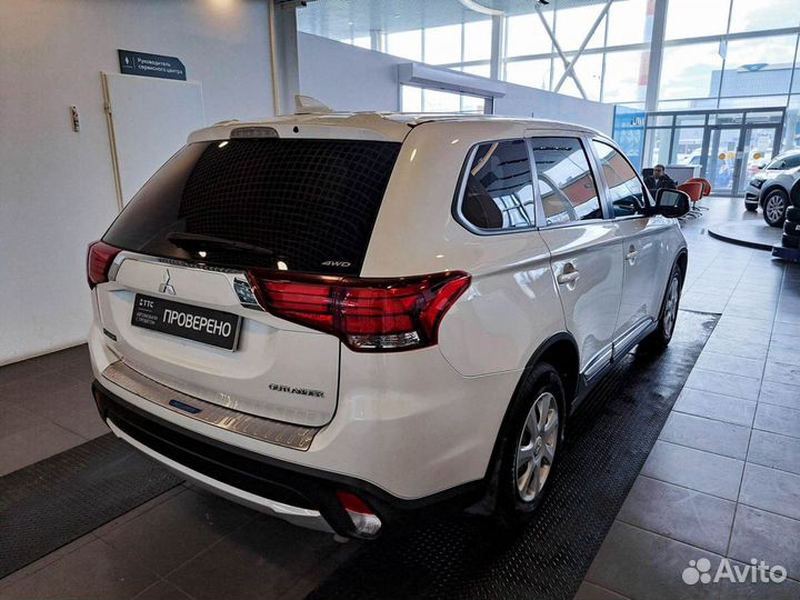 Mitsubishi Outlander 2.0 CVT, 2018, 135 437 км