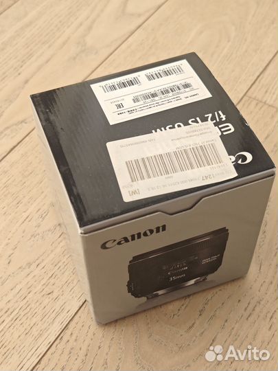 Canon EF 35mm f2 IS USM