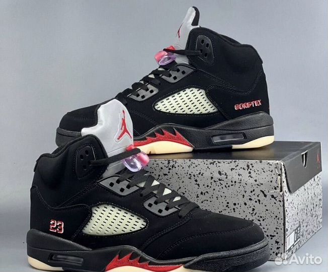 Кроссовки для ежедневного использования