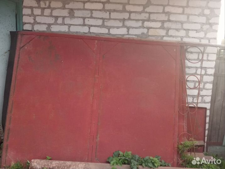 Железные ворота и калитка