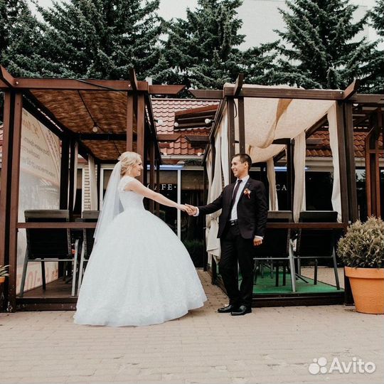 Свадебное платье