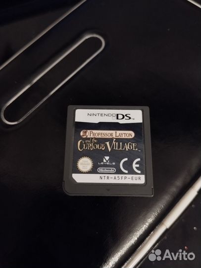 Professor Layton and the curious village 3ds/ds