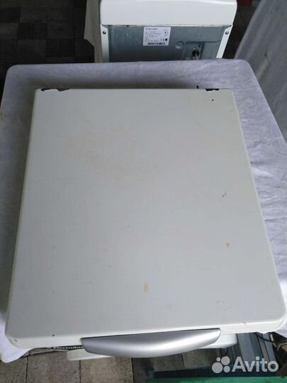 Запчасти на стиральную машинку Электролюкс Ewt1021