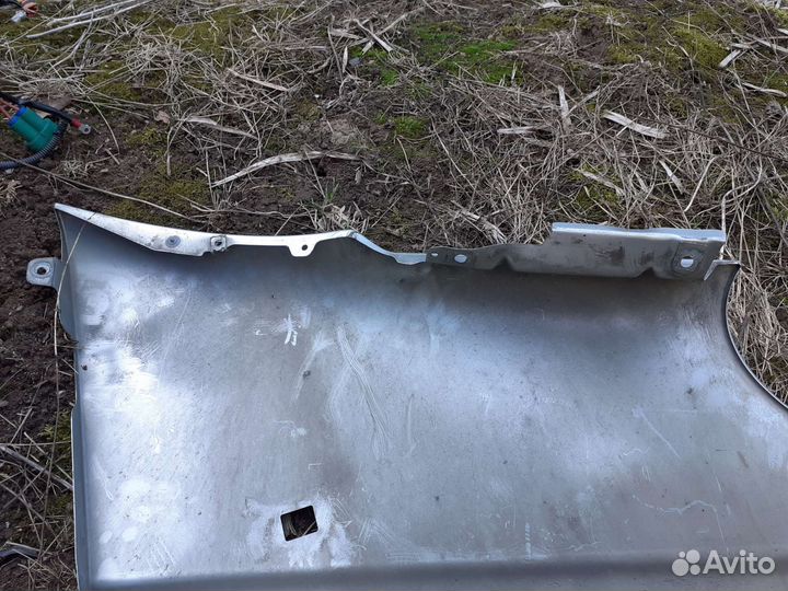 Крыло переднее левое Renault Trafic 2 Opel Vivaro