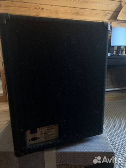 Басовый комбоусилитель warwick bc20