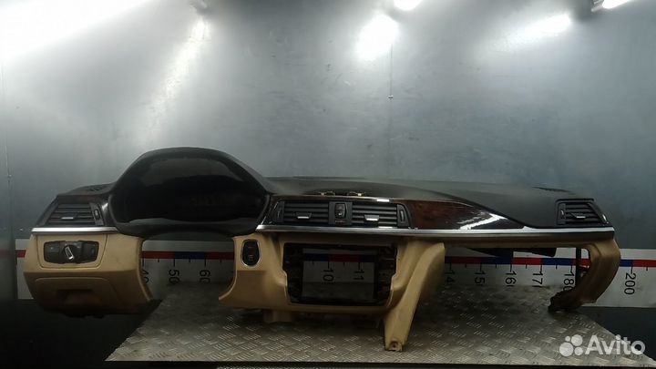 Панель приборов BMW 3-Series/M3
