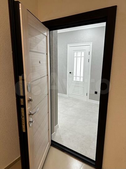 2-к. квартира, 61,2 м², 1/9 эт.