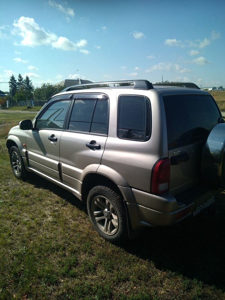 Suzuki Grand Vitara: фото владельца