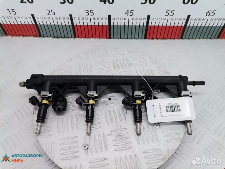 Форсунка Peugeot 5008 2010 1984J2