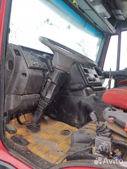 Кабина iveco trakker