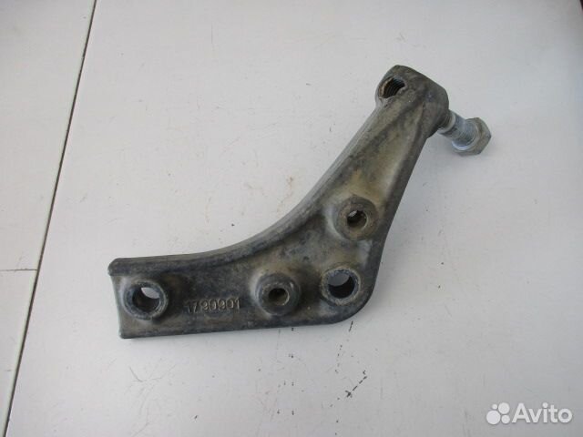 Кронштейн переднего бампера Scania P, G, R series