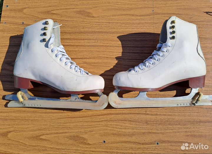 Продам коньки для фигурного катания размер 41