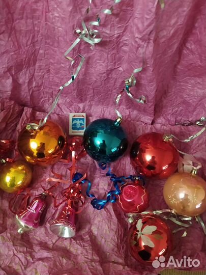 Новогоднее,ёлки,игрушки,гирлянда