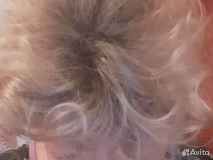 Парик женский