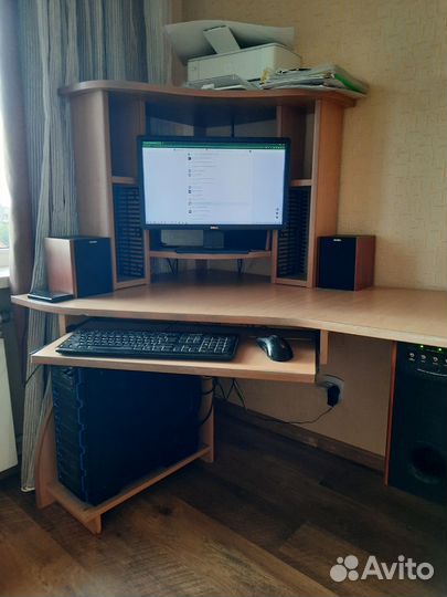 Комплект мебели для подростка