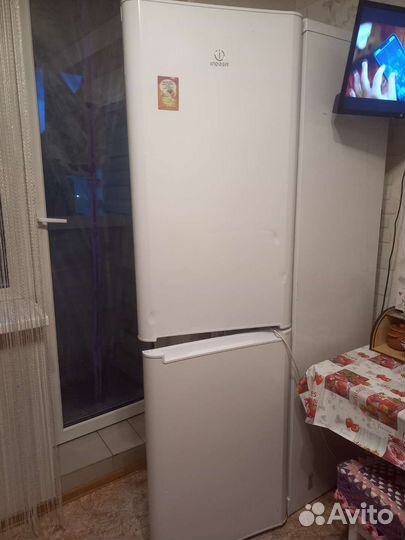 Холодильник бу