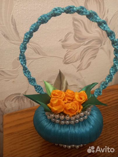 Корзина с цветами, сувенир