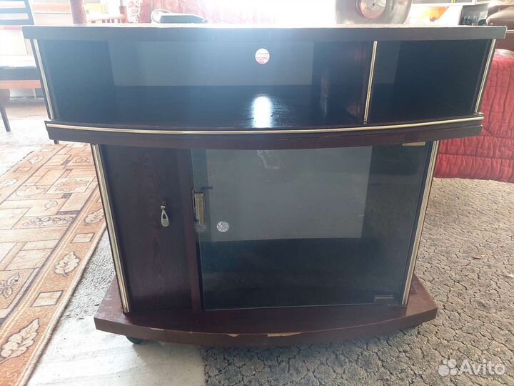 Тумба под тв