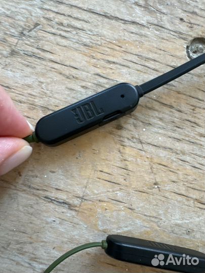 JBL беспроводные наушники гарнитура tune205BT