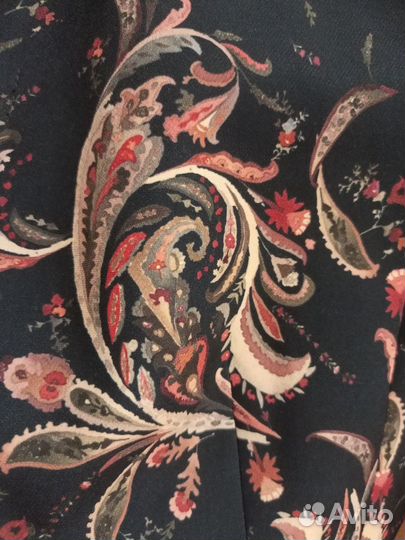 Брючный костюм женский 46-48