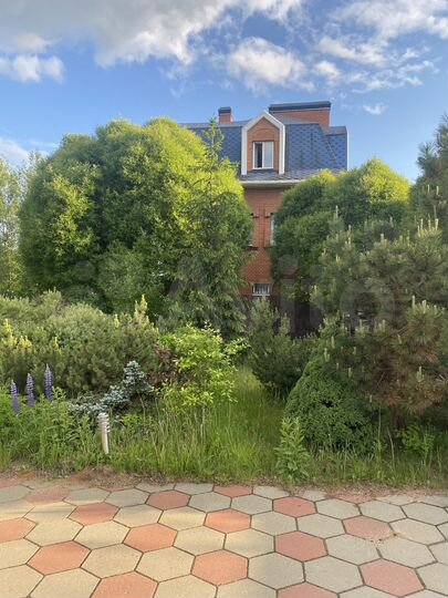 Коттедж 245 м² на участке 15 сот.