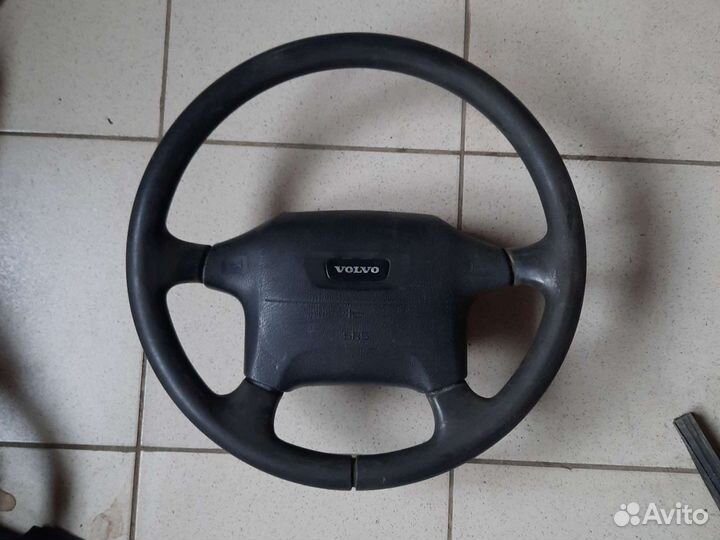 Volvo 850 руль
