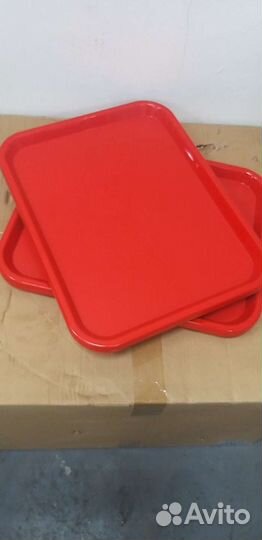 Подносы новые для общепита