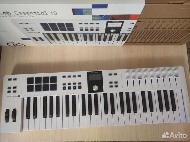 Arturia keylab essential 49 mk3 white