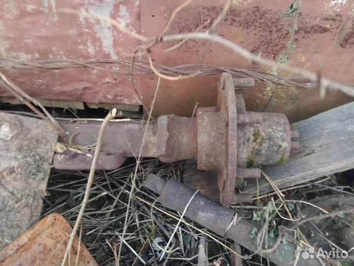 Ось от прицепа ЗИЛ на телегу