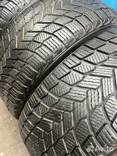 Michelin X-Ice Snow 225/50 R17 98H