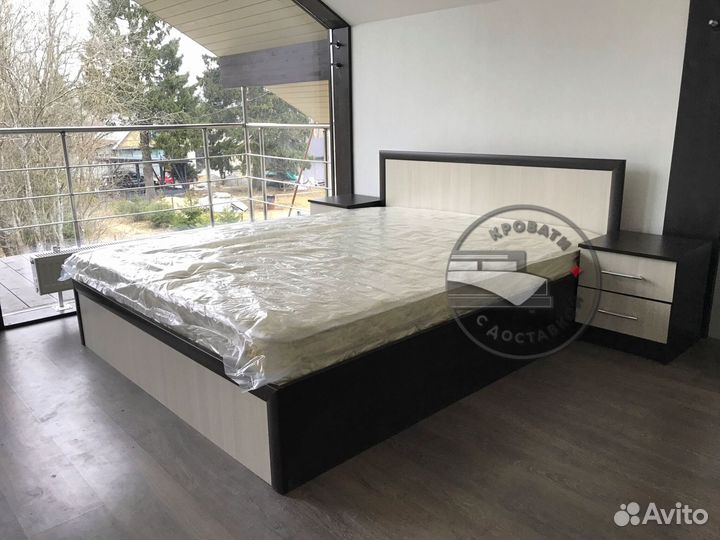 Кровать с матрасом