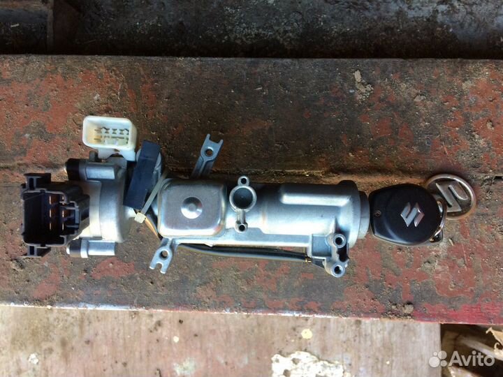 Замок зажигания Suzuki Sx4