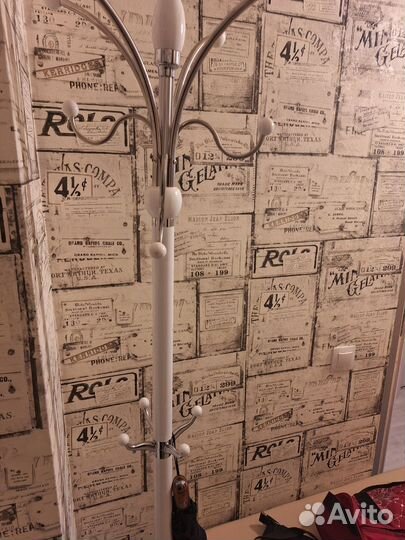 Вешалка для одежды напольная