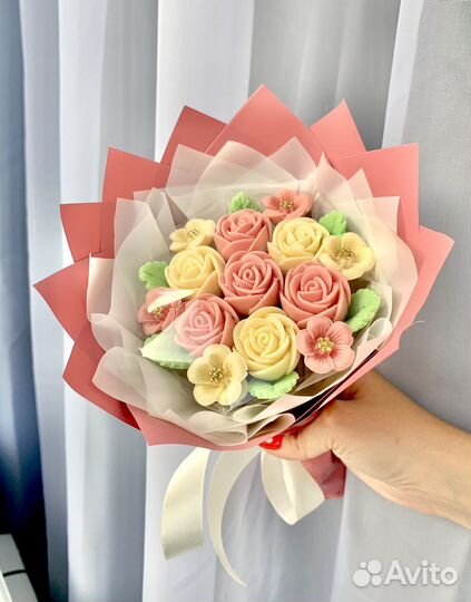 Букеты из шоколадных цветов