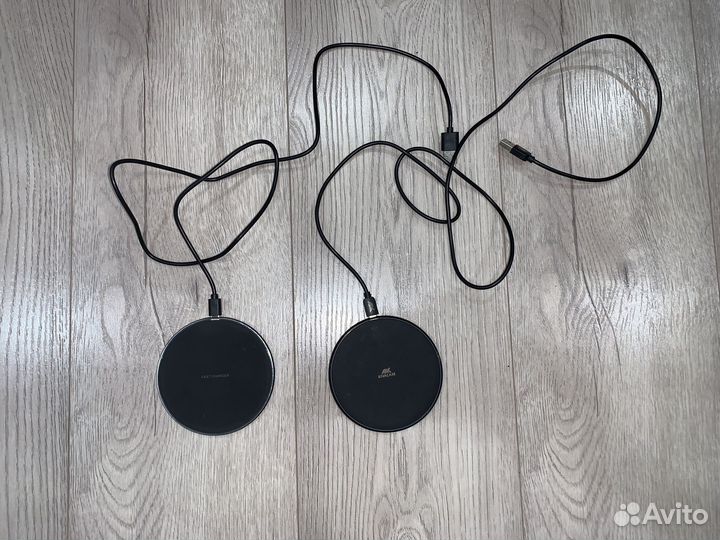 Беспроводная зарядка для iPhone и Android