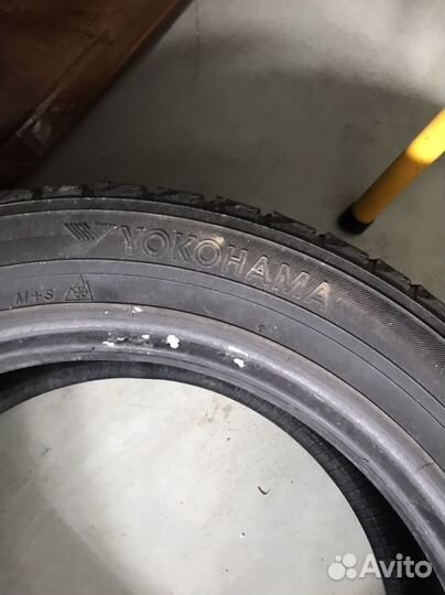 Yokohama Ice Guard IG20 215/55 R17 129N