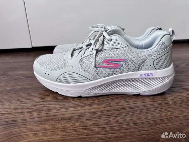 Кроссовки skechers