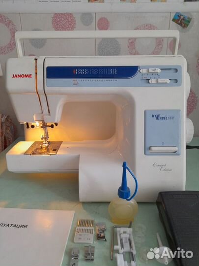 Швейная машина Janome 18 W