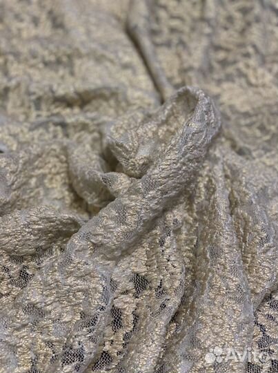 Ткань ажур золото на белом 160*150