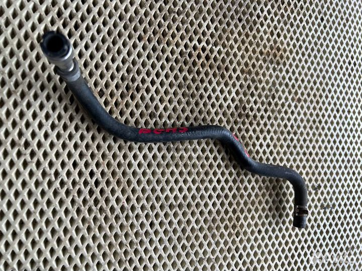 Топливный шланг Volkswagen Passat B6 2.0