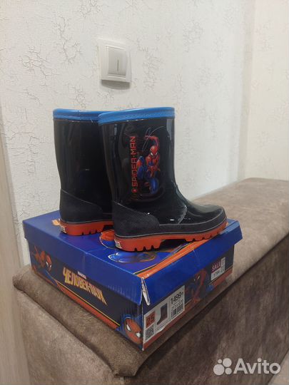 Детские резиновые сапоги 25 размер