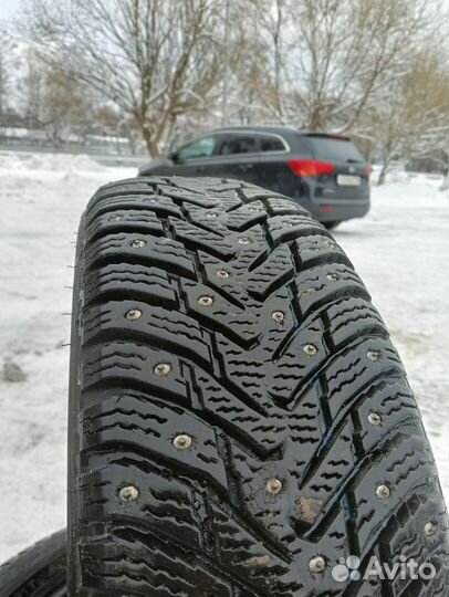 Nokian Tyres Hakkapeliitta 8 185/70 R14 92T