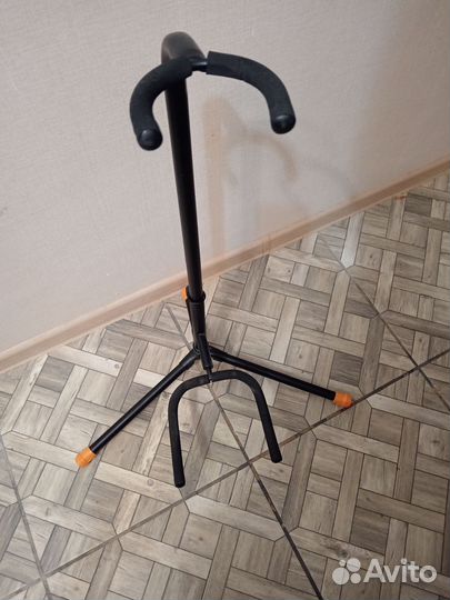 Гитарная стойка