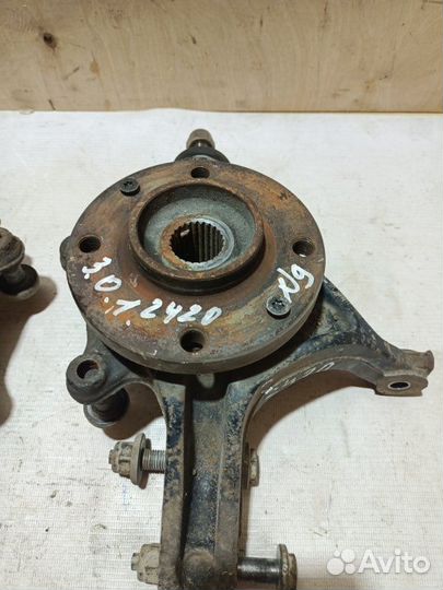 Кулак поворотный Citroen C4 TU5JR4 2007