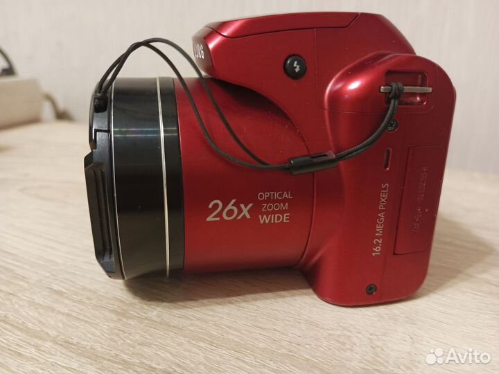 Компактный фотоаппарат Samsung wb100