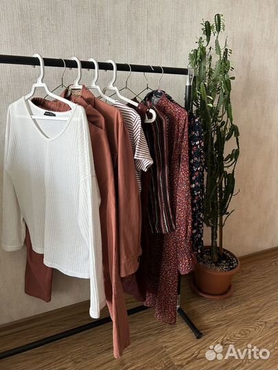 Женская одежда платье джинсы рубашка