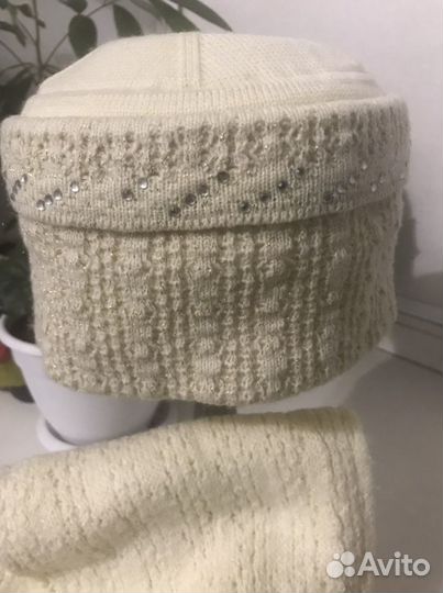 Комплект шапка и шарф женский