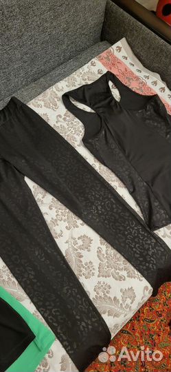 Спортивные майки женские, лосины, шорты