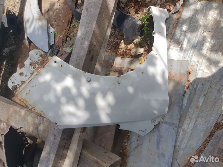 Переднее правое крыло на лифан х50