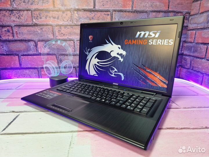 Ноутбук MSI Core i5 12Gb GTX850M SSD + 1Tb 17.3
